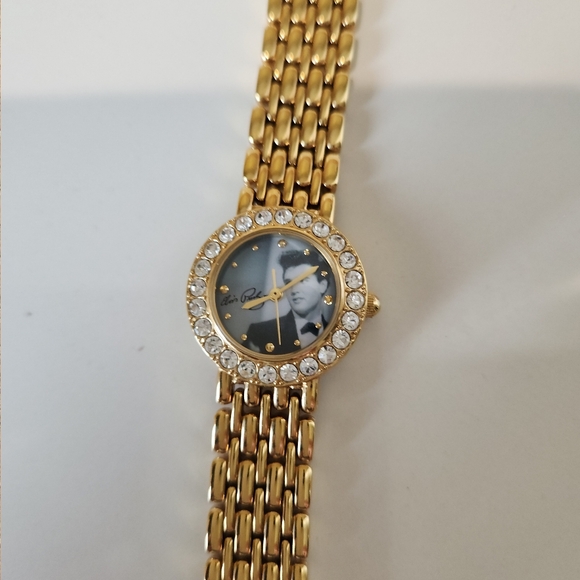 Rare 2000's Collector's Gem Elvis Presley Gold Tone Signature Women's Watch - Picture 5 of 8